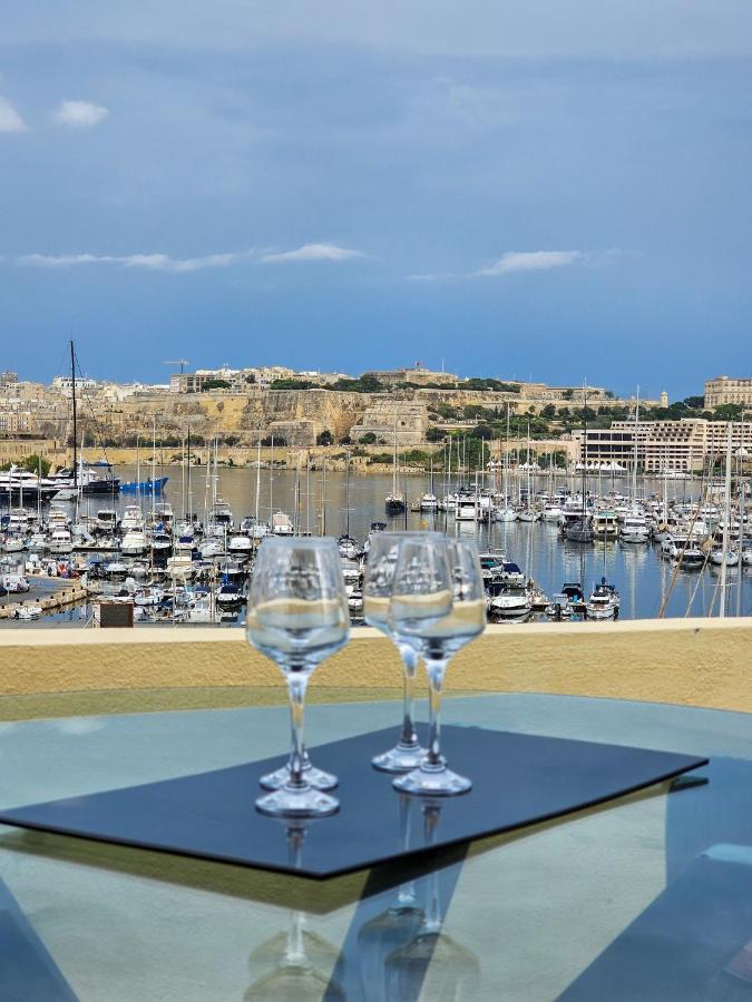 Mive Luxury Sea View Penthouse Apartment Gzira Luaran gambar