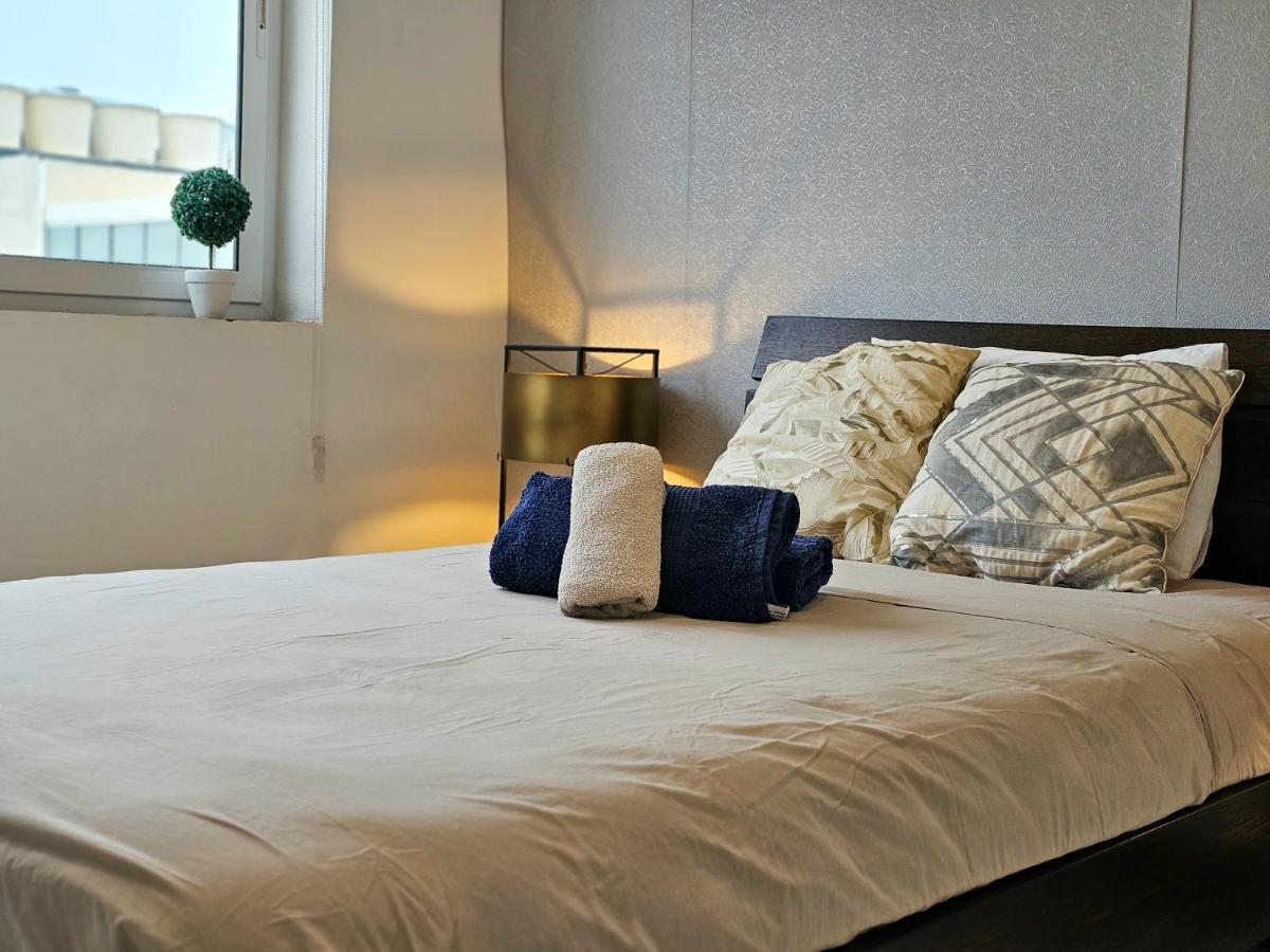 Mive Luxury Sea View Penthouse Apartment Gzira Luaran gambar